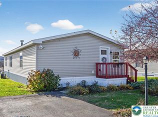 5314 Beaumont Ln, Macungie, PA 18062