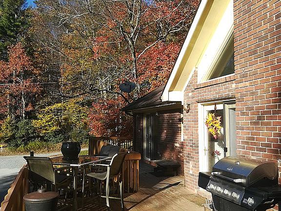 5th image of 310 Hiview Dr