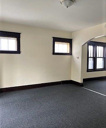 5th image of 255 Shumway St