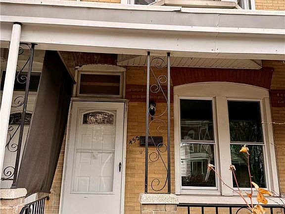 2nd image of 453 W Tilghman St