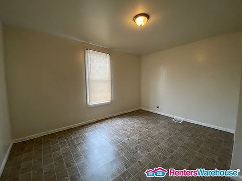 3rd image of 8728 Emilie Ave