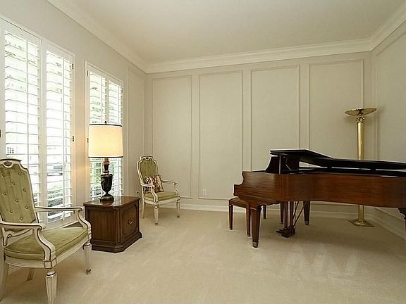 5th image of 22511 Downdale Cir
