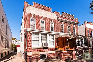 6023 Woodbine Street  image 1 of 7