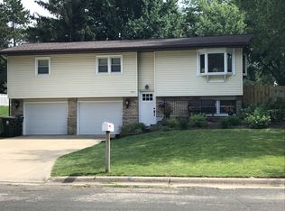 1025 Ring St, Sun Prairie, WI 53590