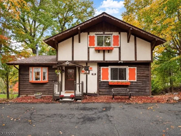 130 Glenside Trl, Byram Twp., NJ 07871