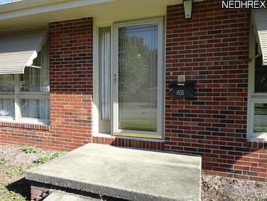 4th image of 851 Nancy Ave