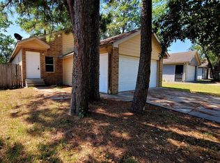 11802 Greencanyon Dr, Houston, TX 77044