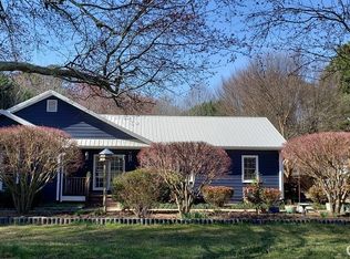 1015 Moores Grove Rd, Winterville, GA 30683