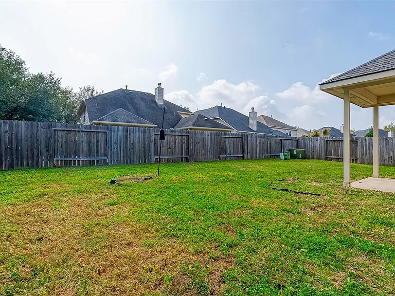 5203 Heatherdawn Ct — Photo 33