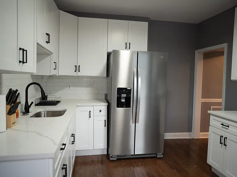 951 Homestead St #1 — Photo 2