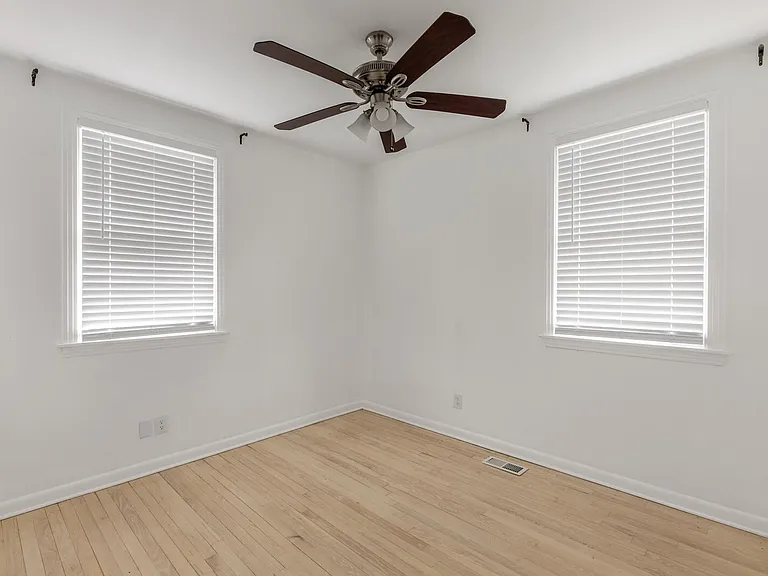 425 Perkins Dr — Photo 11