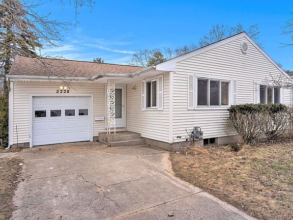 2nd image of 2228 Leif Ave