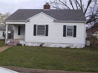 1st image of 1203 E 2nd St