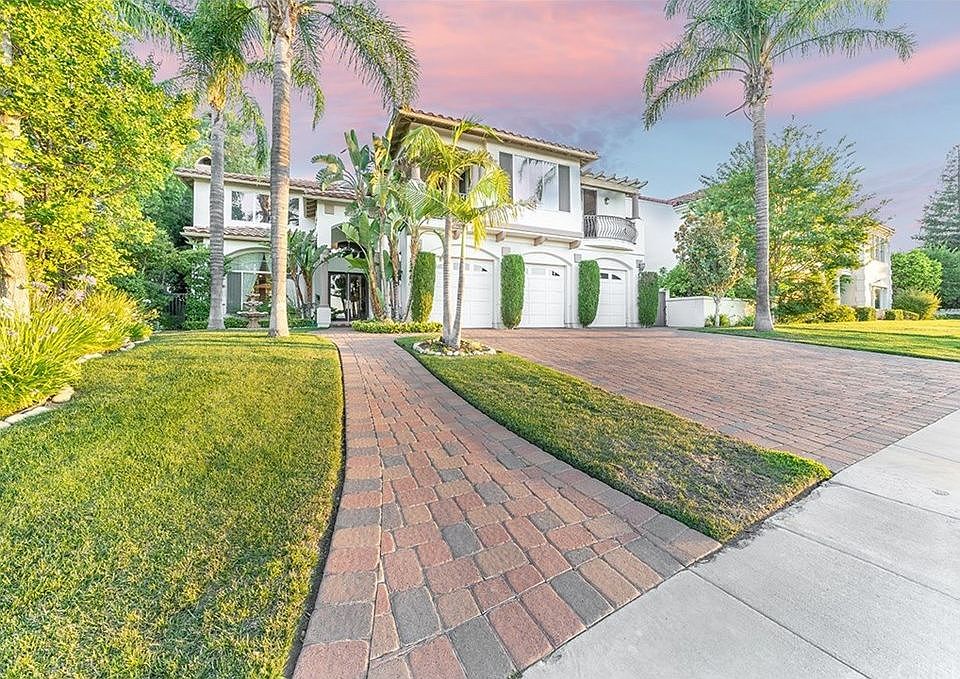 1st image of 24754 Cordillera Dr