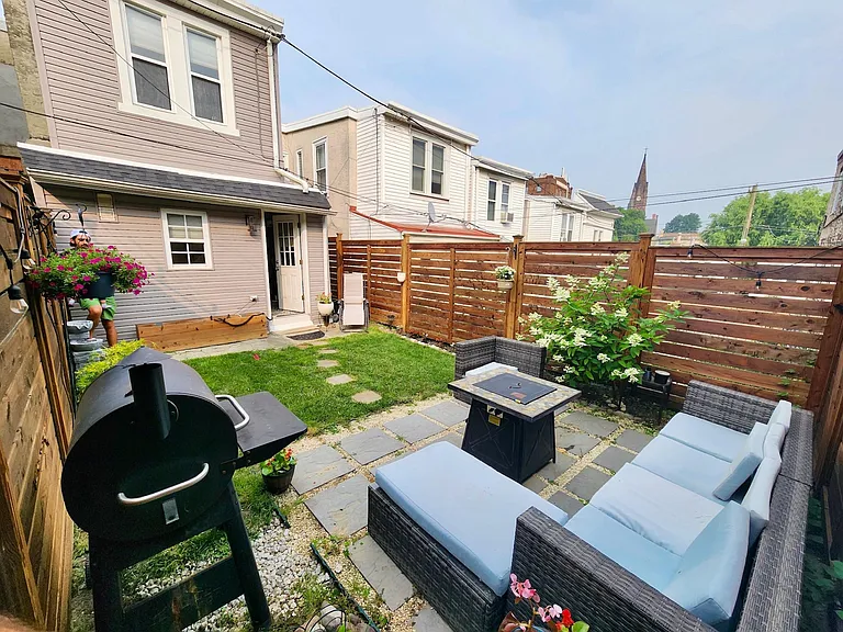 4608 Smick St — Photo 14