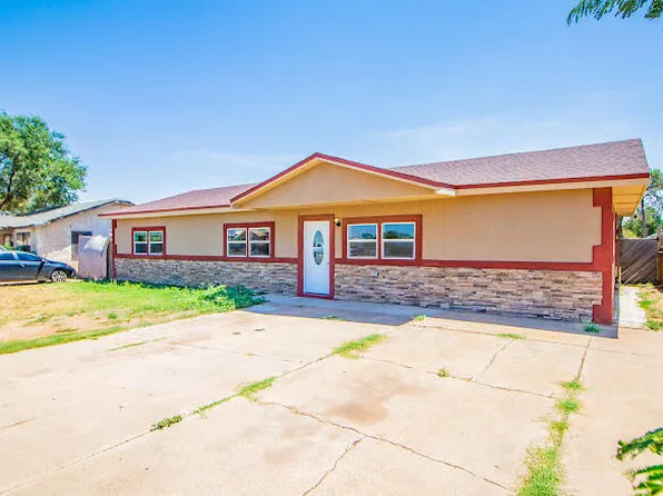 1104 E Tahoka Rd, Brownfield, TX 79316
