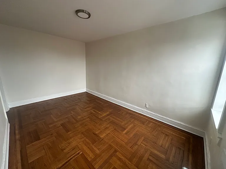 1544 Gillespie Ave #3D — Photo 1