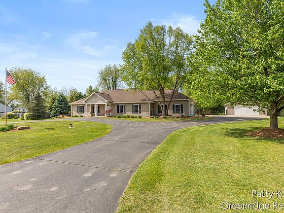 3rd image of 4454 Foxmoor Ct
