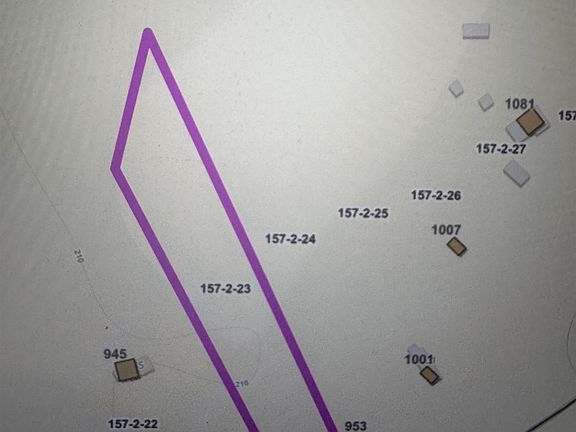 3rd image of 949 Austins Rd