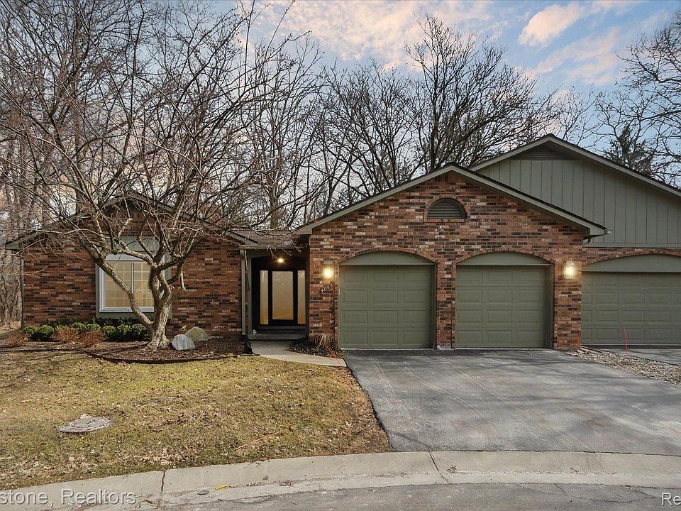 1st image of 4065 Justin Ct