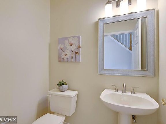 3rd image of 3602 Oak Mill Ln