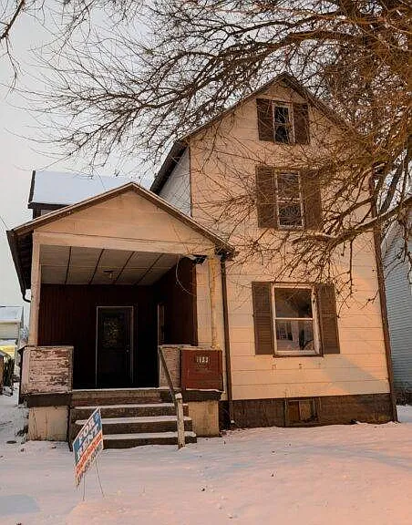 1133 Meadow Ave — Photo 1