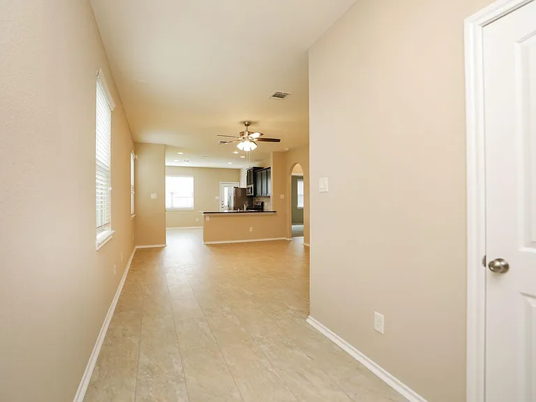 3606 Carolina Canyon Ct — Photo 2