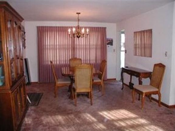 5th image of 599 Hilbish Ave