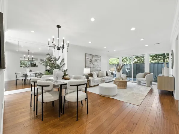 1 Los Altos Sq, Los Altos, CA 94022