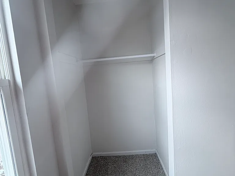 131 Hampshire Rd — Photo 7