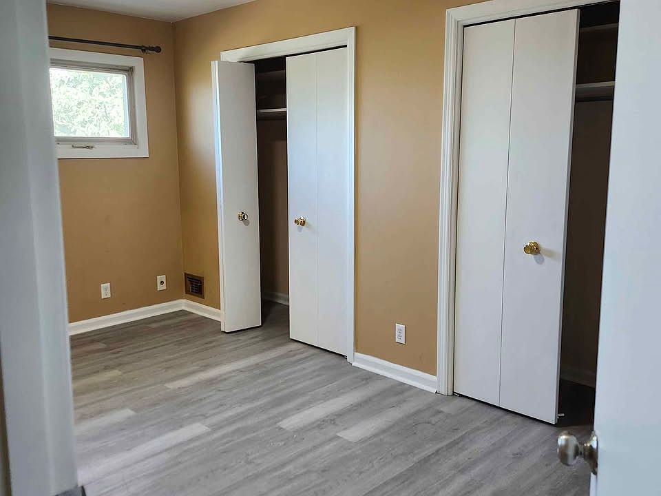 1st image of 1944 Goldsmith Ln APT 3