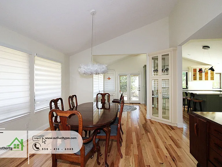 3350 Mountain Oak Dr — Photo 7
