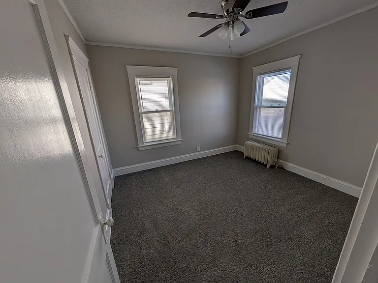 17422 Northwood Ave — Photo 6