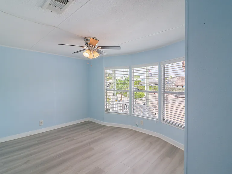 168 Sunset Ln — Photo 16