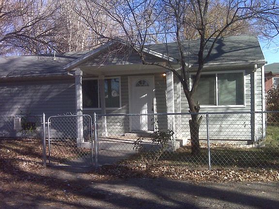 4th image of 492 E Welby Ave
