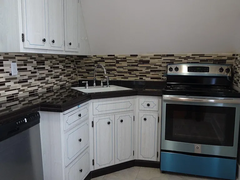33 Union St #3 — Photo 2