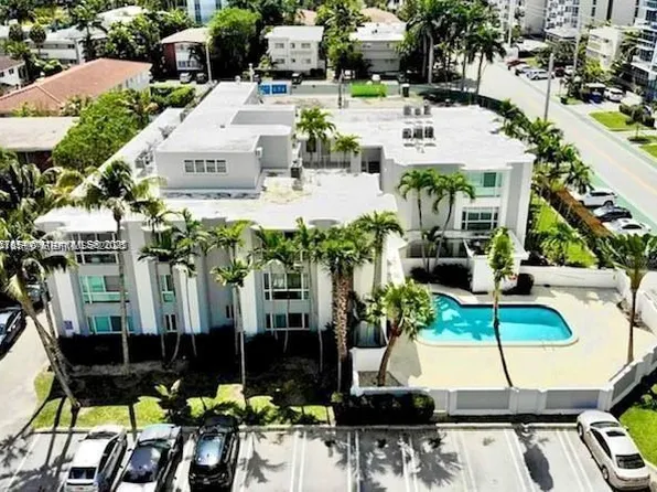 9971 W Bay Harbor Dr APT 205, Bay Harbor Islands, FL 33154