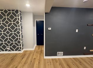 5737 Hobart St APT 2, Pittsburgh, PA 15217