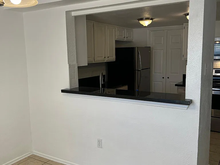 12828 Woodbend Ct — Photo 21