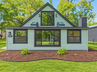 9160 Blondell Ave, White Lake, MI 48386