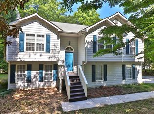 353 Fall View Ct, Winder, GA 30680