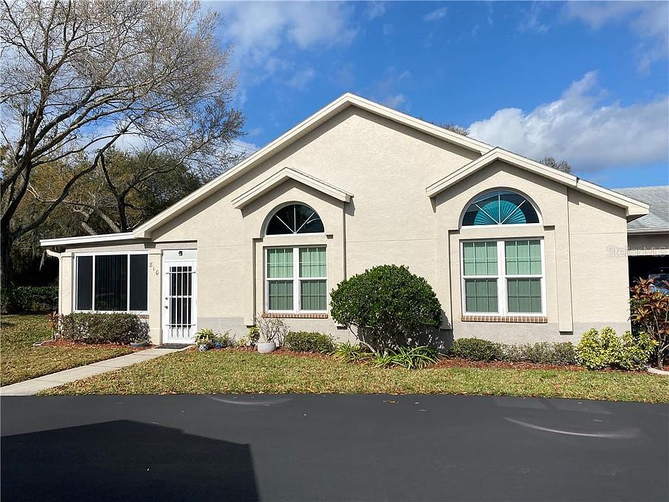 1st image of 810 Silverthorn Ln #810
