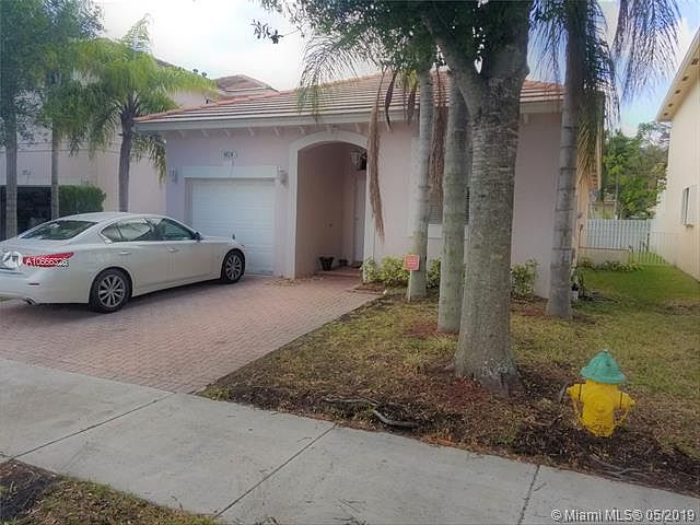 2nd image of 4824 NW 20th Pl