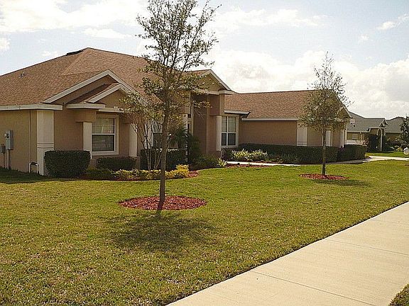2nd image of 13107 Colonnade Cir