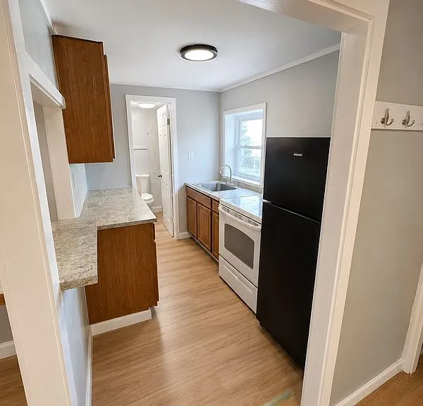 163 Chapel St #5 — Photo 2