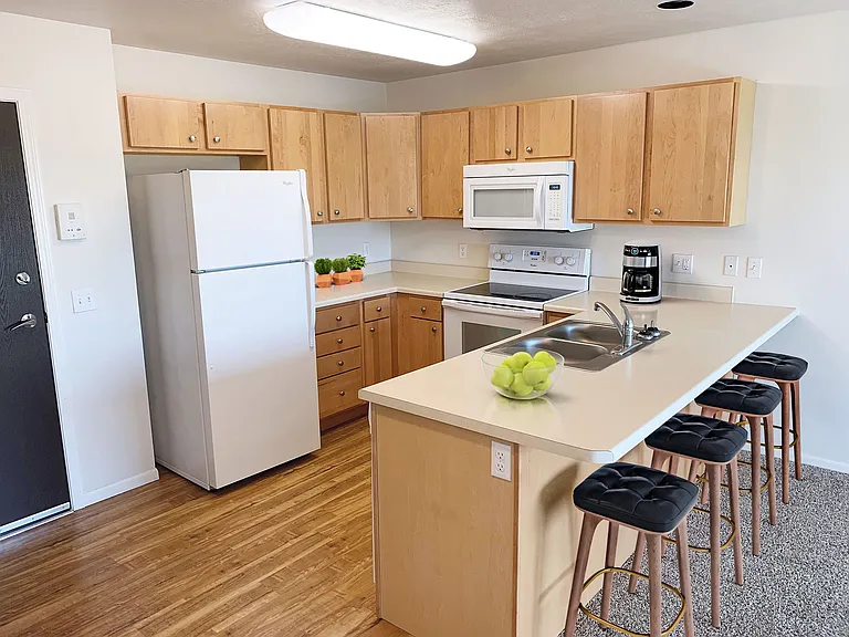 Highlands Ridge Apartments — Photo 7