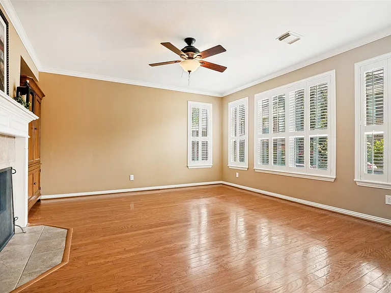 Many living space in this executive lease home