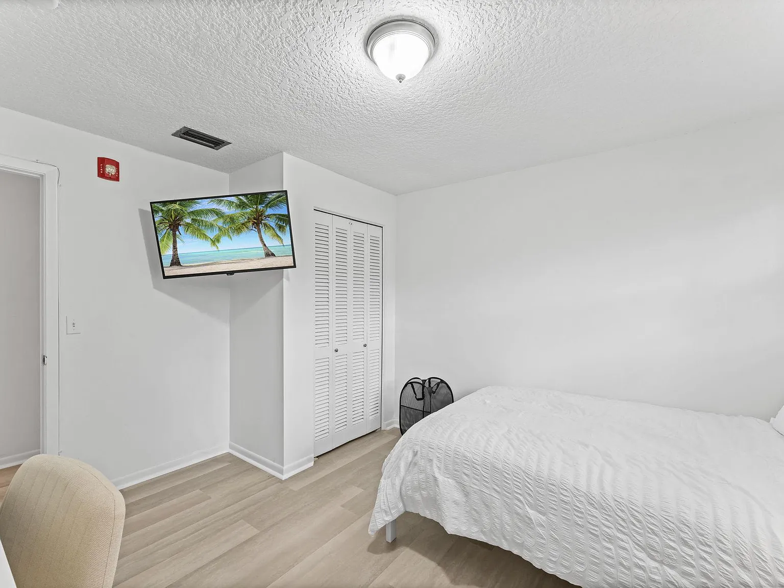 4 bed, 3.0 bath, 2234 sqft, $845 — Photo 3