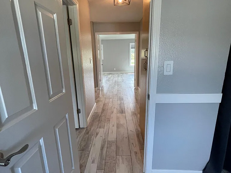 2254 Lake Crest Ct — Photo 22