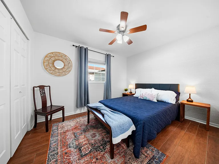 3915 W Gray St — Photo 13